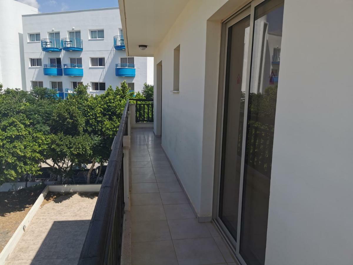 Sea view apartment Protaras Exterior foto